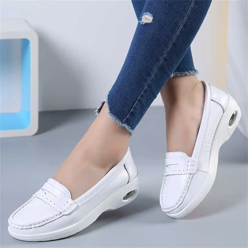 Thick Sole Slipon White Traine - Tech Accessories Cheap ulasan dan harga